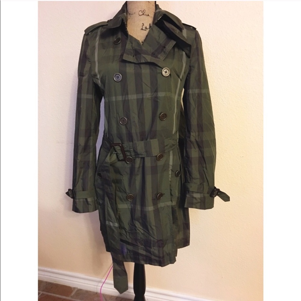 ⚜️ Burberry Packable Trench w/small satchel - Picture 2 of 8